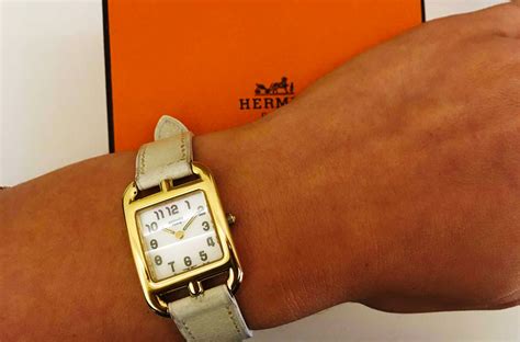 contrefaçon montre femme hermès